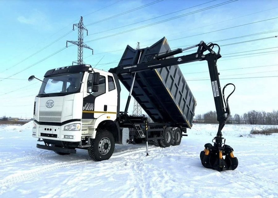 Ломовоз 28 м³ с гидроманипулятором